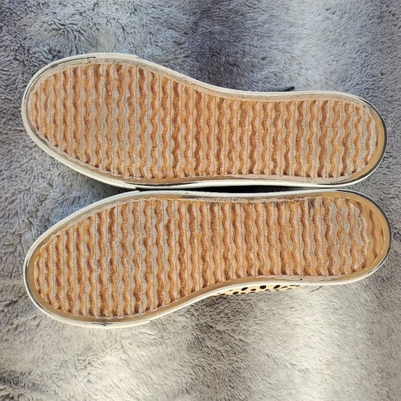 RESTRICTED Leopard Print Sneakers, sz 8 - Picture 6 of 9